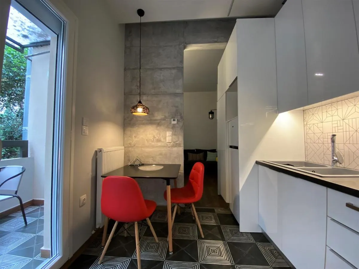 Dreamy Central Corner Thessaloniki Apartment